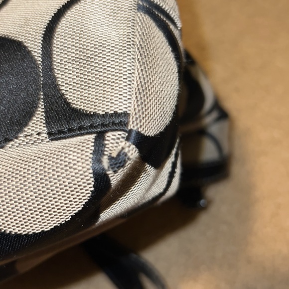 - Coach purse - Picture 9 of 10